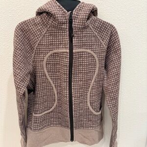 Lululemon Athletica Brown Houndstooth sweater